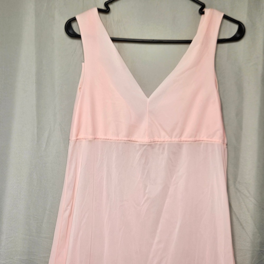 Vintage Nightgown Womens Medium Pink 100 Nylon Sheer Empire Waist V-Neck Long - Picture 1 of 11
